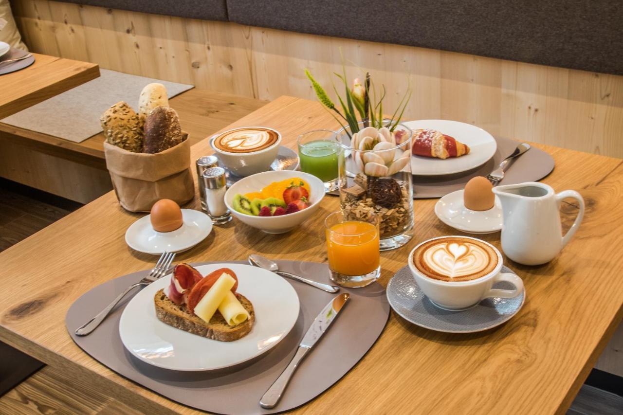 Crep Sella Hotel Colfosco Eksteriør billede